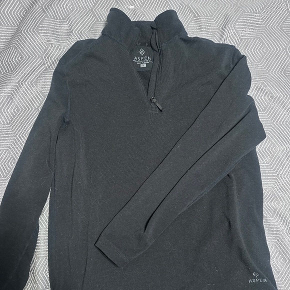 Sweaters - Small aspen plain black pullover